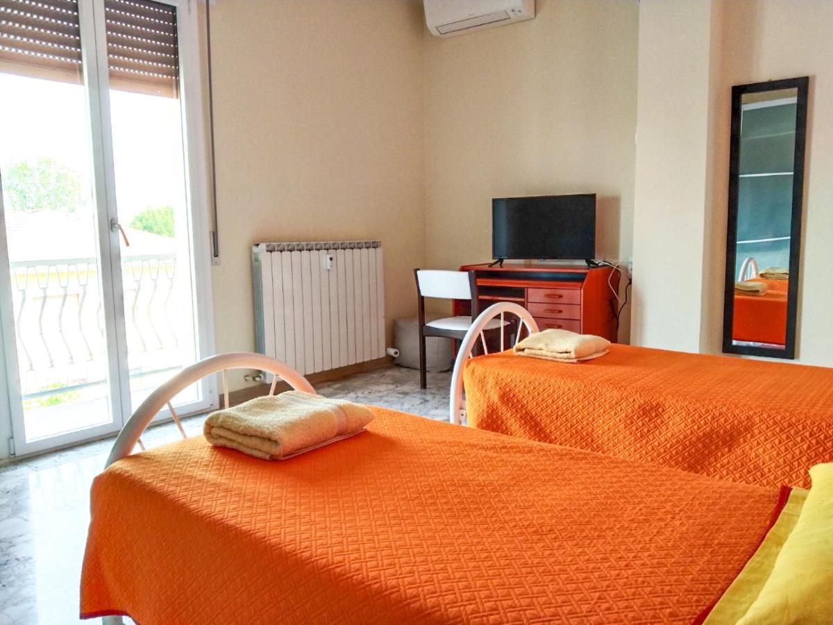 Готель Casa Bignardi - Affitti Brevi Italia Модена Екстер'єр фото